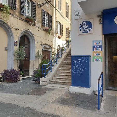 Luminoso Appartamento In Centro Storico Rome Exterior photo